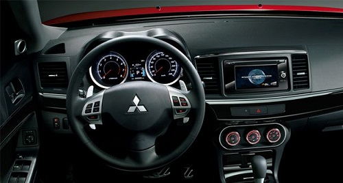 Interior-Mitsubishi-Lancer.jpg